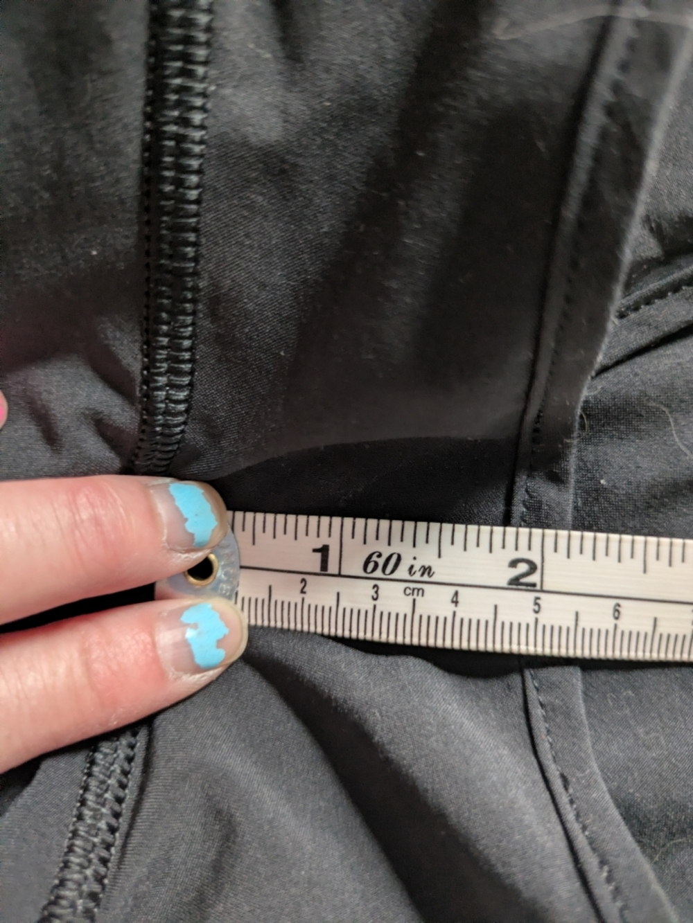 lululemon athletica Size 8 Hotty Hots - Picture 5 of 5